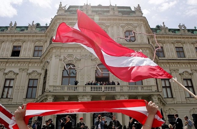 Τι είπαν τα αυστριακά ΜΜΕ για την ανάκληση της Ελληνίδας πρέσβεως στη Βιέννη