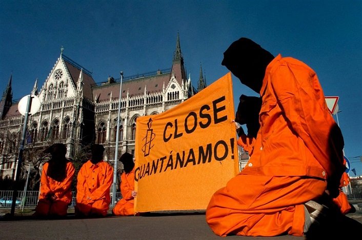 Εντός της ημέρας κατατίθεται το σχέδιο για το κλείσιμο της φυλακής του Γκουαντάναμο (vid)