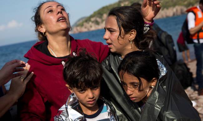 Προσφυγικό: Η «ταρίφα» των Σκοπιανών για να περάσουν τους μετανάστες από τα σύνορα