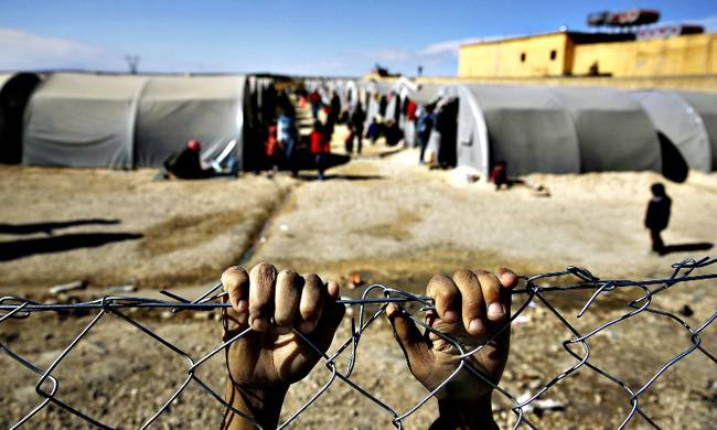 Oι κάτοικοι της Νέας Φιλοθέης και Τουρκοβουνίων προσφεύγουν στο ΣτΕ για την εγκατάσταση μεταναστών στο Αττικό Άλσος