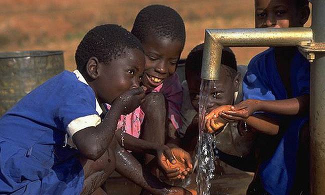 Σοκ Περίπου 1,8 δισ. άνθρωποι πίνουν μολυσμένο νερό από κόπρανα!