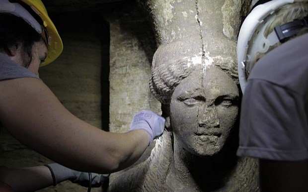 Αμφίπολη: Βρέθηκε ανάγλυφη κεφαλή του Μ. Αλεξάνδρου