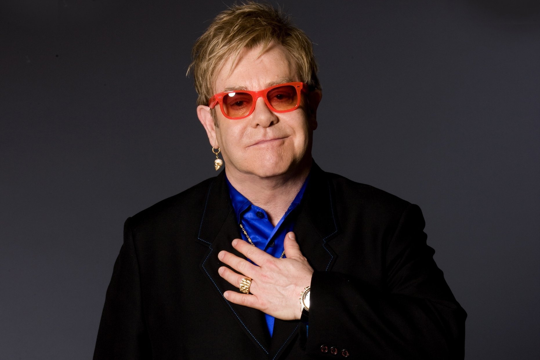 Elton John: O σωματοφύλακας του τον κατηγορεί για σεξουαλική παρενόχληση