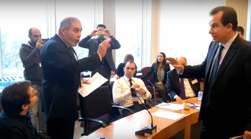 Βίντεο: Άγριος τσακωμός ευρωβουλευτή της ΧΑ με Ρουμάνο συνάδελφό του μέσα στο Ευρωκοινοβούλιο