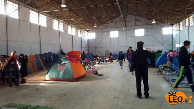 Αυτές είναι οι εγκαταστάσεις που φιλοξενούνται οι πρόσφυγες στο λιμάνι της Θεσσαλονίκης - ΦΩΤΟ