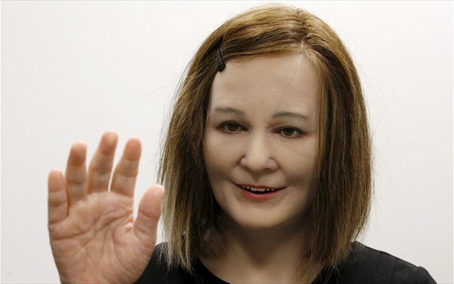 Γνωρίστε τη Nadine, ένα ανθρωποειδές ρομπότ που φροντίζει ηλικιωμένους με άνοια