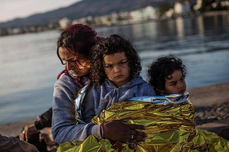Περίπου 50.000 πρόσφυγες βρίσκονται εγκλωβισμένοι την Ελλάδα σύμφωνα με τον Ερυθρό Σταυρό