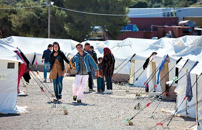 Άλλες 30.000 θέσεις φιλοξενίας προσφύγων εντός 20 ημερών προανήγγειλε η κυβέρνηση