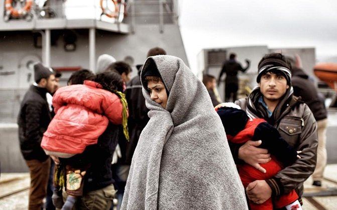 Θεσσαλονίκη: Έφτασαν οι πρώτοι πρόσφυγες που θα φιλοξενηθούν στο λιμάνι