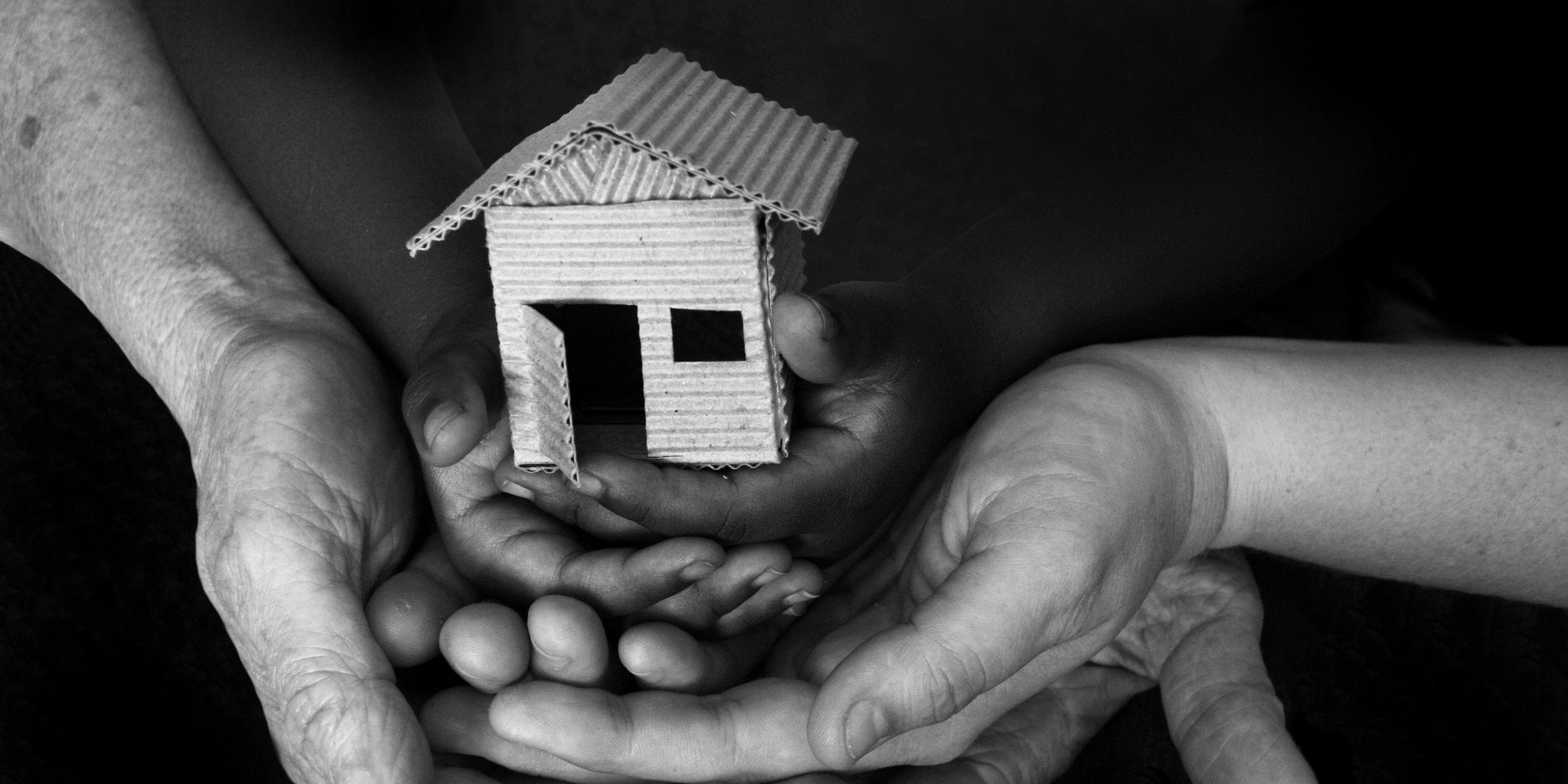 Πρωτοβουλία του ereportaz.gr: Βρίσκουμε σπίτι στους άστεγους του προβλήτα 9