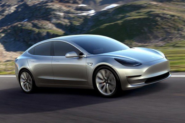 Νέο Tesla Model 3 με 115.000 παραγγελίες σε 24 ώρες!