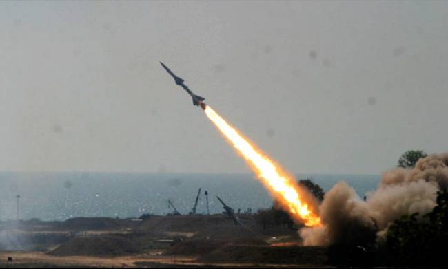 Με νέα εκτόξευση πυραύλου απάντησε η Πιονγκγιάνγκ στις απειλές των ΗΠΑ