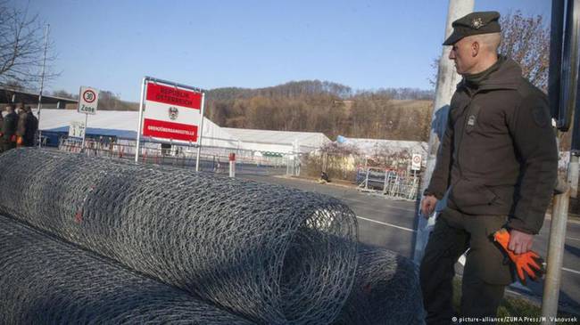 Ιταλικά «πυρά» κατά της Αυστρίας για την ανέγερση φράχτη στα εσωτερικά σύνορα της Σένγκεν (Vid)