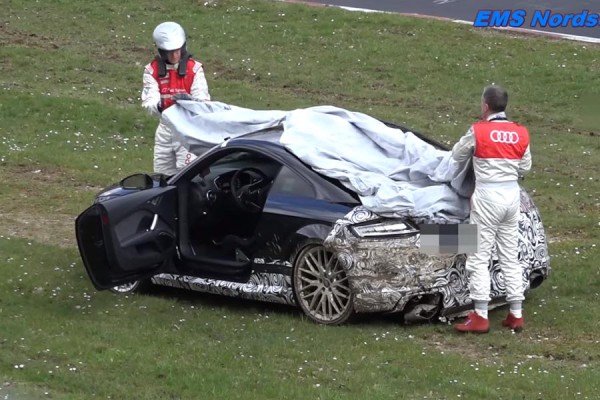 Νέο Audi TT RS τεστάρεται στο Nürburgring και τρακάρει (video)