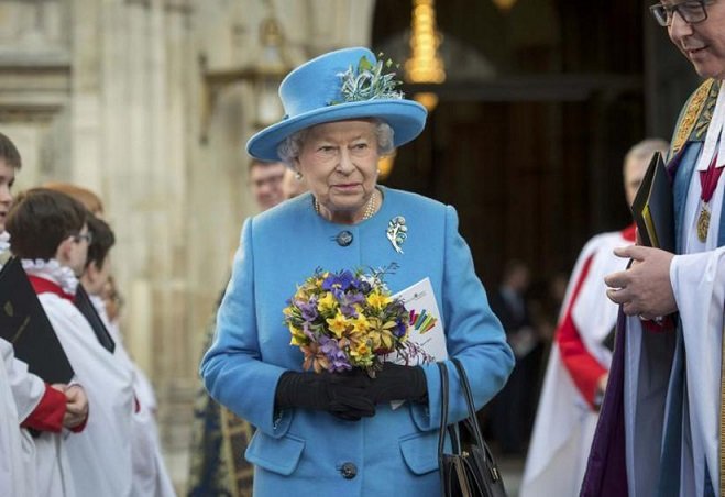 Όταν η βασίλισσα Ελισάβετ «αρνήθηκε» την ταυτότητά της, παραπλανώντας τουρίστες