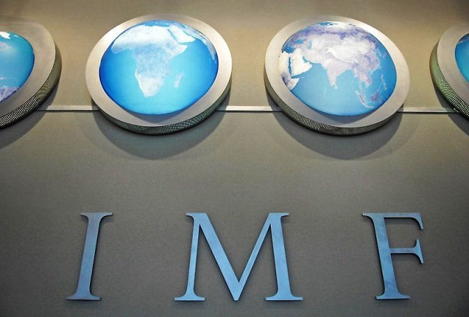 Ο επικεφαλής οικονομολόγος του ΔΝΤ ζητεί μεγαλύτερη ευελιξία & οικονομική στήριξη για την Ελλάδα