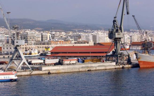 Θεσσαλονίκη: Συνεχίζουν τις κινητοποιήσεις τους οι εργαζόμενοι στο λιμάνι
