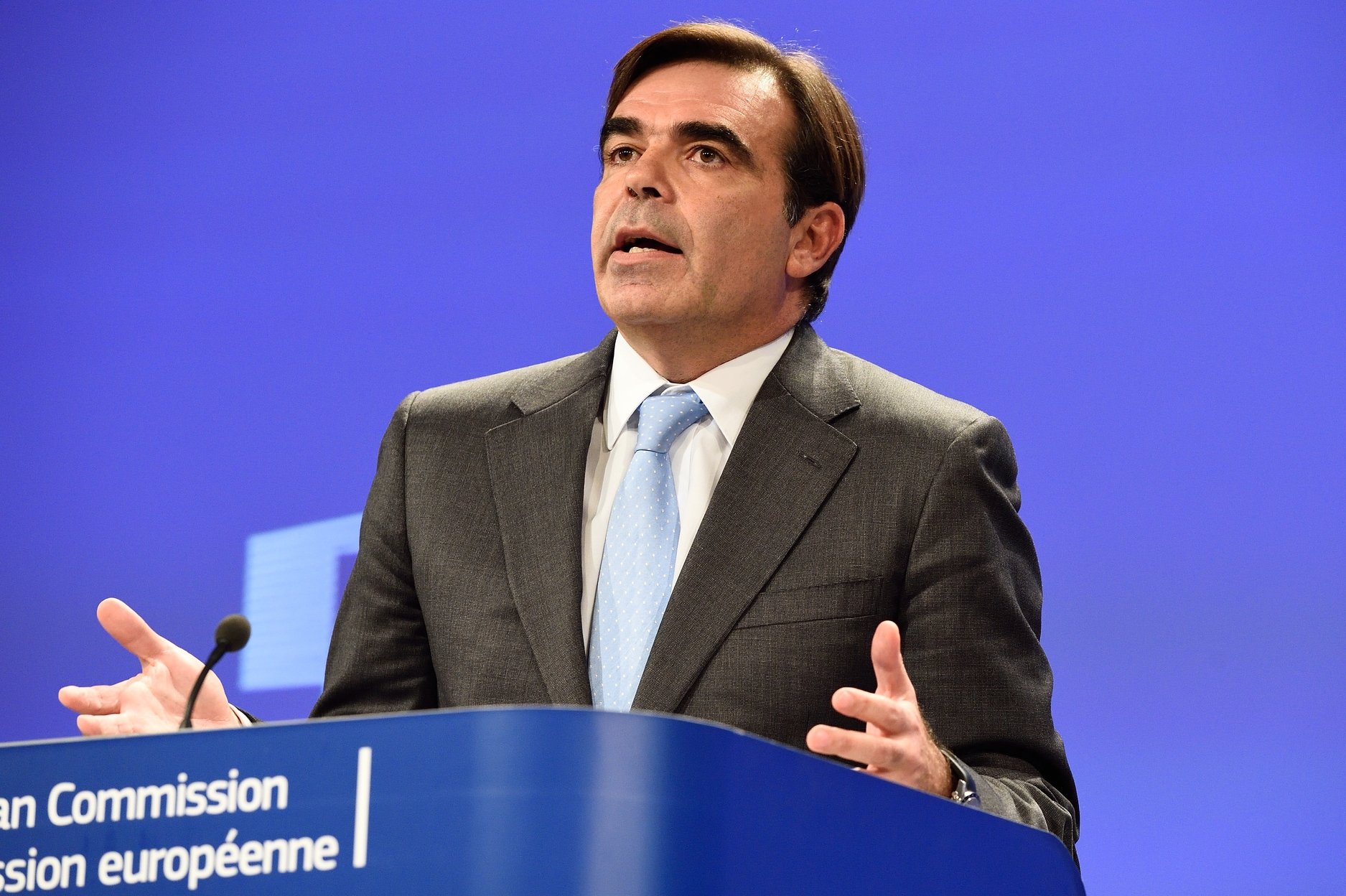 Κομισιόν: Δεν πρέπει να χαθεί το "μομέντουμ - καταγραφή προόδου στο επερχόμενο Eurogroup