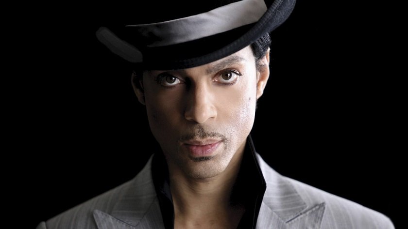 Νεκρός στην έπαυλή του βρέθηκε ο θρύλος της μουσικής Prince