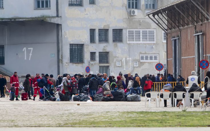 «Το λιμάνι της Θεσσαλονίκης δεν μπορεί να υποδεχτεί περισσότερους πρόσφυγες»