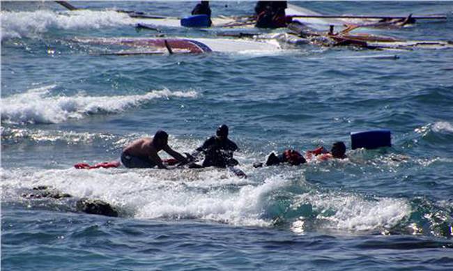 Δεκάδες αγνοούμενοι στο ναυάγιο που σημειώθηκε ανοικτά των λιβυκών ακτών
