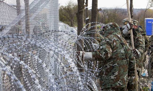 Η Βουλγαρία υψώνει φράκτες και ανοίγει τάφρους στα σύνορα με την Ελλάδα