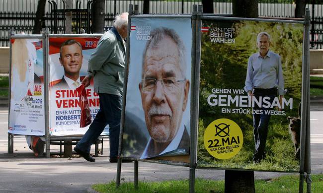 Αυστρία: Άνοιξαν οι κάλπες για το δεύτερο γύρο των προεδρικών εκλογών