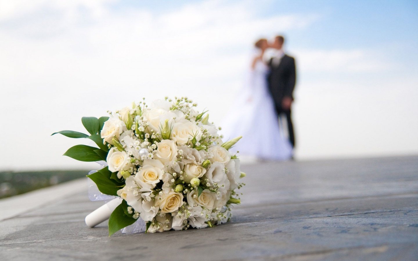 Εύβοια: Γαμήλιο κορωνο-γλέντι σε βίλα με πάνω από 500 άτομα – Γλεντούσε και Διοικητής Αστυνομικού Τμήματος
