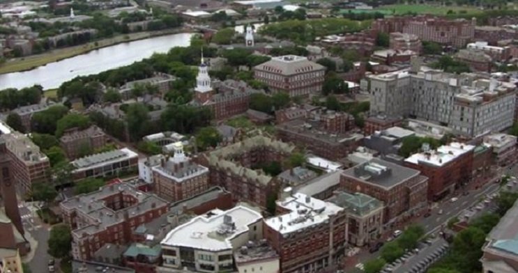 ΗΠΑ: Εκκενώθηκαν 7 κτήρια στην πανεπιστημιούπολη του Χάρβαρντ λόγω απειλής για βόμβα