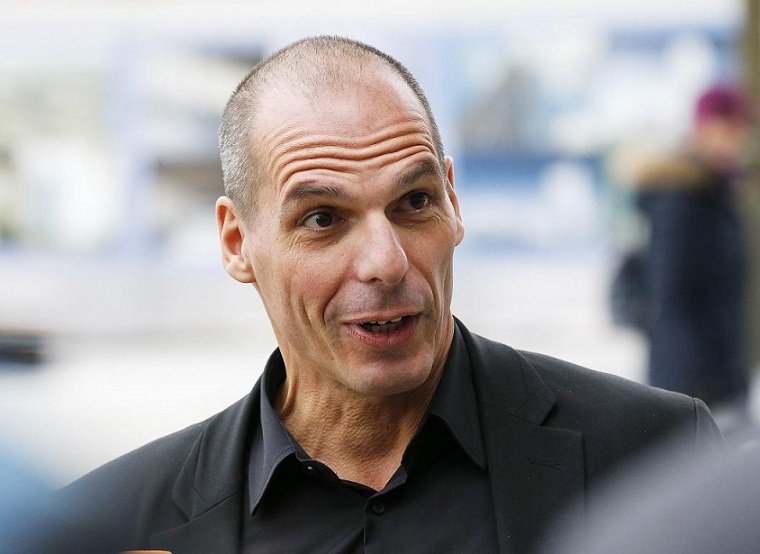 Διαψεύδει τώρα ο Βαρουφάκης ότι απείλησε με Grexit τους Ευρωπαίους