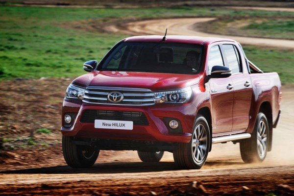 Τιμές για νέο Toyota Hilux και νέος τιμοκατάλογος Toyota