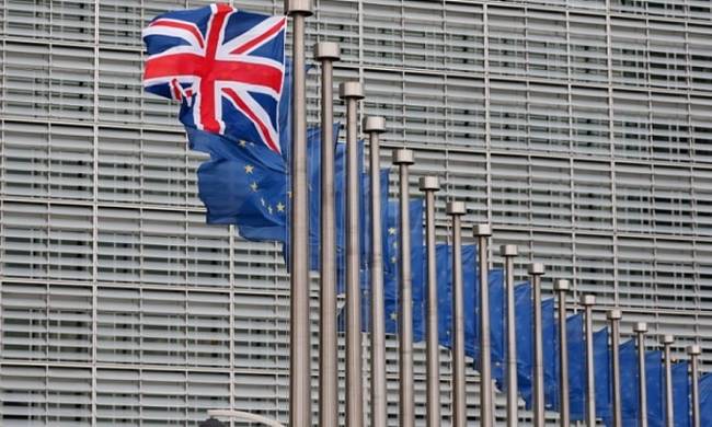 Βρετανία: Θέλουν Brexit oι συνδρομητές της Daily Telegraph