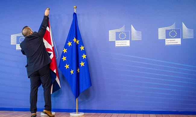 Brexit: Δείτε πόσα τρις «παίχτηκαν» σε 24 ώρες για να βγει η Βρετανία απο την Ε.Ε