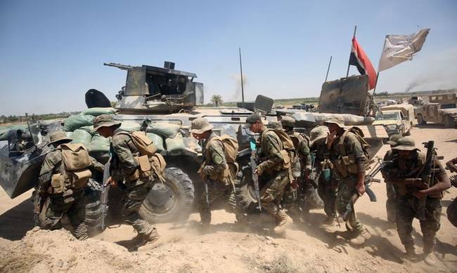 Ιράκ: Ψάχνουν για τζιχαντιστές του ISIS ανάμεσα σε 20.000 που διέφυγαν από την κόλαση της Φαλούτζα