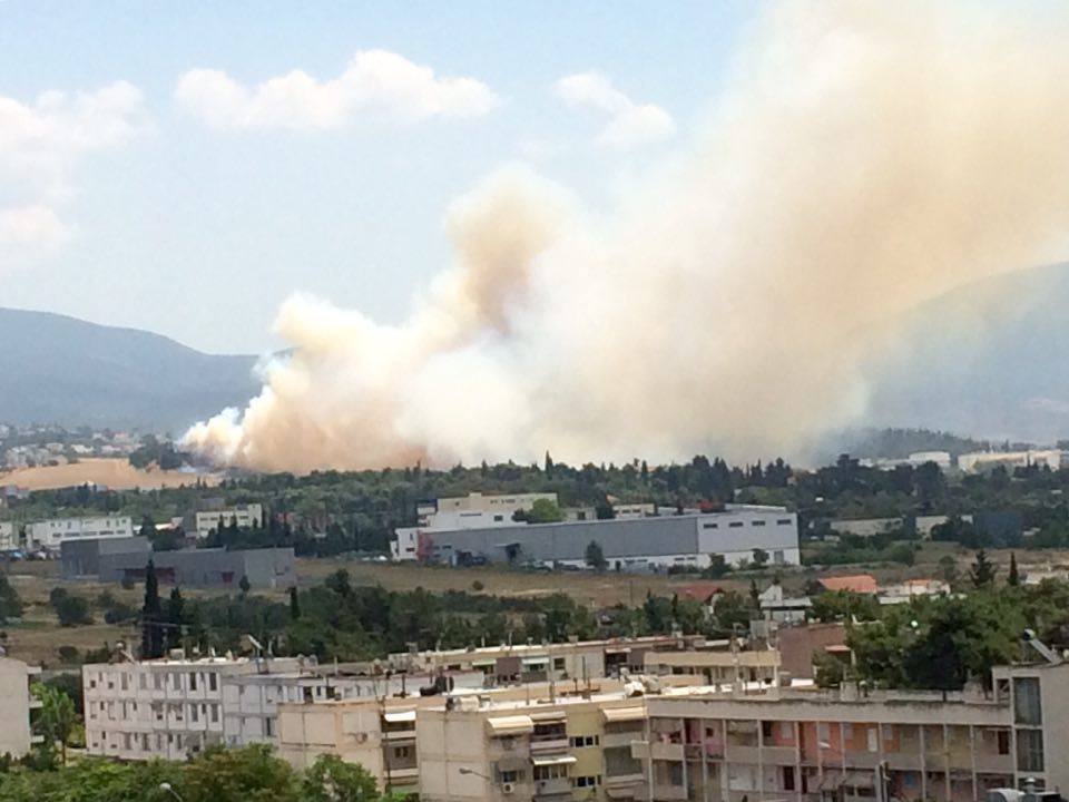 Θεσσαλονίκη: Φωτιά αυτή την ώρα στη Θέρμη