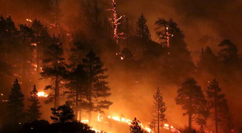 Στο χάος της φωτιάς η νότια Καλιφόρνια
