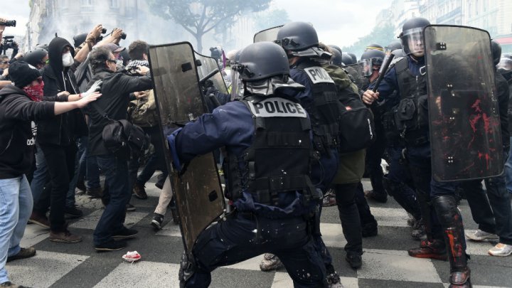 Στους δρόμους για τα εργασιακά ακόμη μια φορά οι Γάλλοι - Τραυματίες & συλλήψεις στις διαδηλώσεις