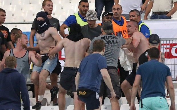 EURO 2016: Επτά συλλήψεις Ρώσων χούλιγκαν στη Λιλ