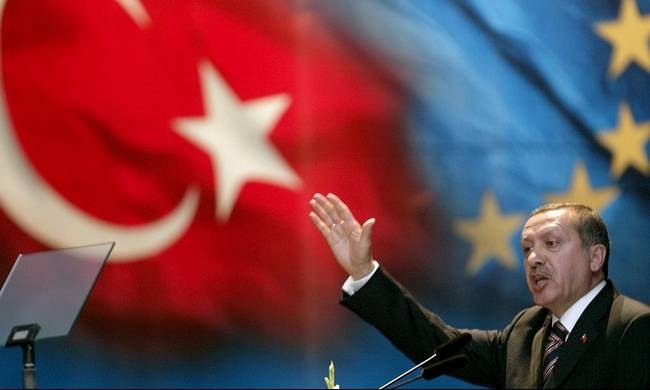 Μετωπική ΕΕ-Ερντογάν για τη θανατική ποινή – «Το 90% των Τούρκων απαιτεί την επαναφορά της»