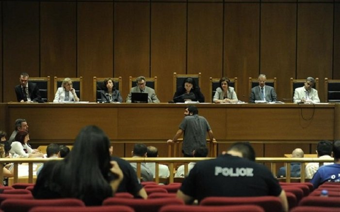 Δίκη ΧΑ: Μάρτυρας αναγνώρισε τον Ρουπακιά ως έναν από τους δράστες της δολοφονίας Φύσσα