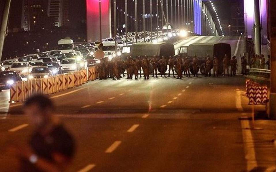 Ένταση από πλευράς Τούρκων στους ξένους δημοσιογράφους - Τα έβαλαν με Αμερικανό ανταποκριτή