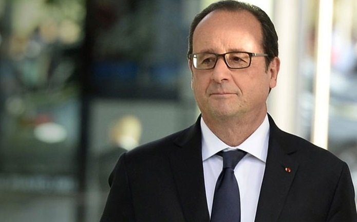 Ολάντ: Η Γαλλία πρέπει να πολεμήσει κατά του Ισλαμικού Κράτους με όλα τα μέσα