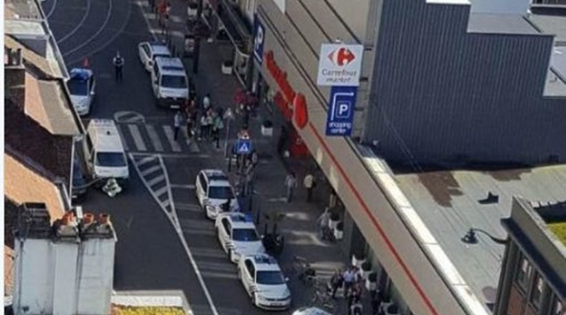 ΤΩΡΑ - Βέλγιο: Γυναίκα με ματσέτα επιτέθηκε σε επιβάτες λεωφορείου - Τουλάχιστον 3 τραυματίες