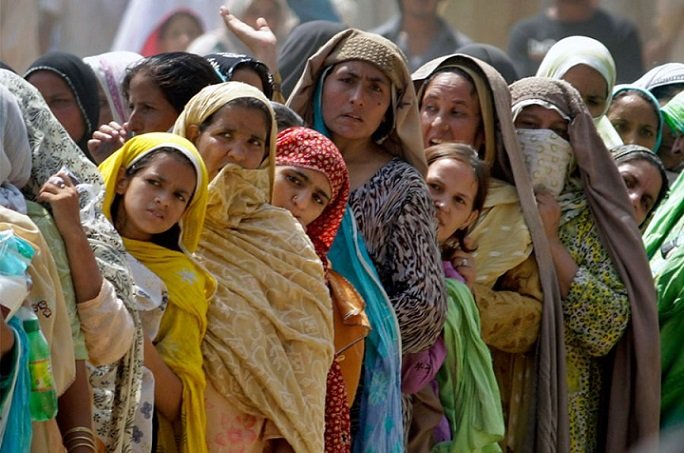 Πακιστάν: Νεαρός μαχαίρωσε 17 γυναίκες για να εκδικηθεί τη μητριά του
