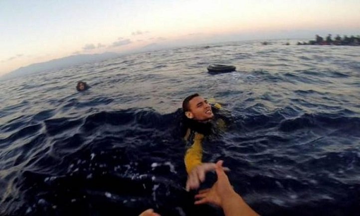 Δύο κοριτσάκια από τη Συρία, 8 μηνών & 5 ετών, πνίγηκαν σε ναυάγιο ανοικτά της Λιβύης