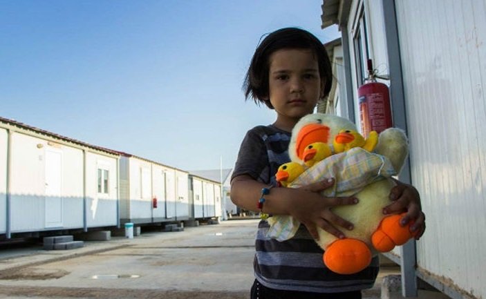Κουρουμπλής: Πρέπει όλοι οι δήμοι, ανάλογα με τον πληθυσμό τους, να φιλοξενήσουν πρόσφυγες & μετανάστες