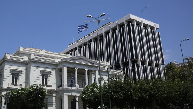Διαψεύδει η Αθήνα τη συμφωνία για συνομιλίες που ανακοίνωσε ο Στόλτενμπεργκ
