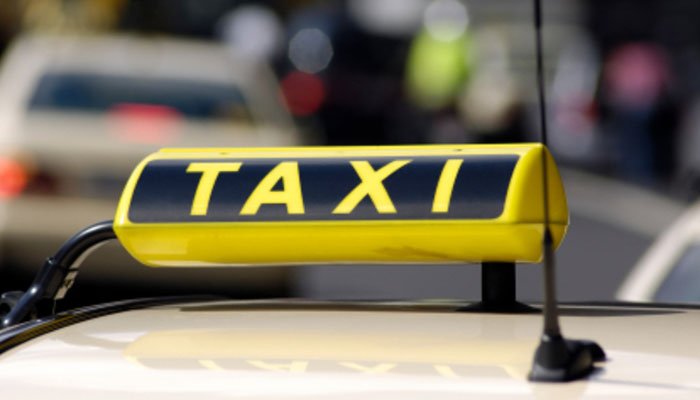 Οδηγοί ταξί πιάστηκαν στα χέρια για μία θέση πάρκινγκ