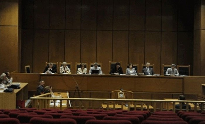 Δίκη ΧΑ: Βασικός μάρτυρας στην υπόθεση των Αιγύπτιων ψαράδων ανέτρεψε πλήρως την κατάθεσή του