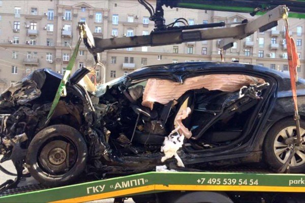 Σκοτώθηκε ο οδηγός του Πούτιν σε τροχαίο (+videos)